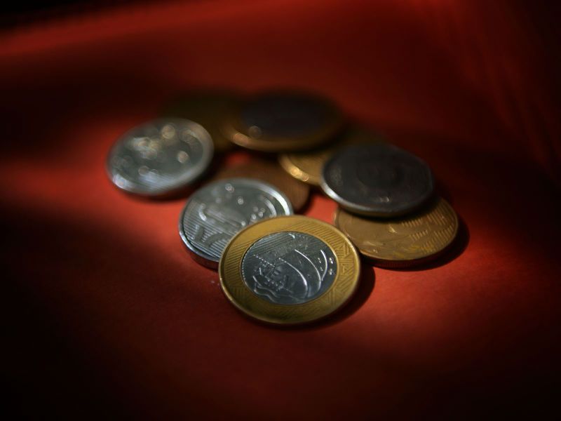 Por que a Igreja cobra taxas e espórtulas para celebrar alguns sacramentos?