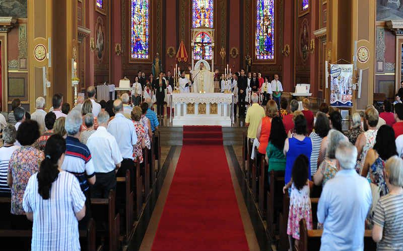 O quarto domingo do advento e a missa do galo serão no mesmo dia. O que fazer?