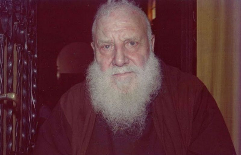 Suposta bilocação de um amigo do Padre Pio foi capturada em vídeo