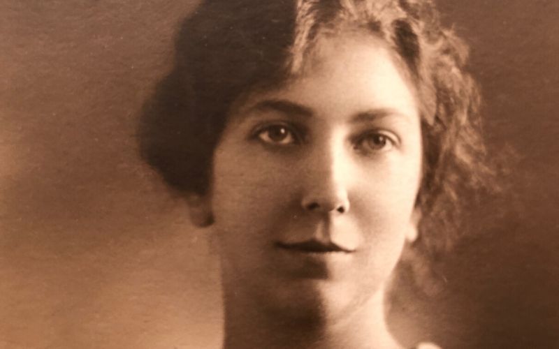 Conheça a santa que mandava os pretendentes para a friendzone