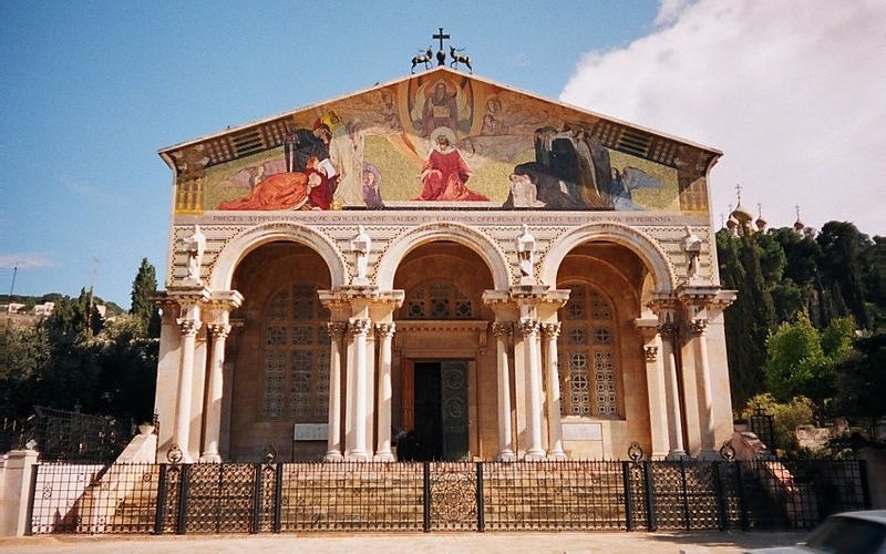 Homem tenta incendiar Basílica do Getsêmani, no Horto das Oliveiras