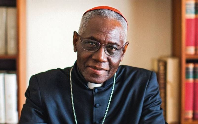 Papa Francisco aceita a renúncia do Cardeal Robert Sarah