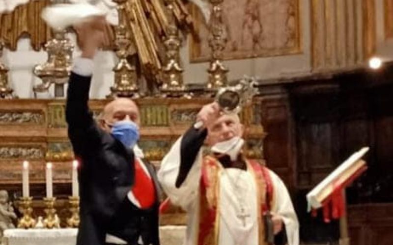 Milagre do sangue de São Januário se liquefaz neste 16 de dezembro!