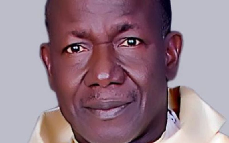 Este foi o último ato deste sacerdote antes de ser queimado na Nigéria