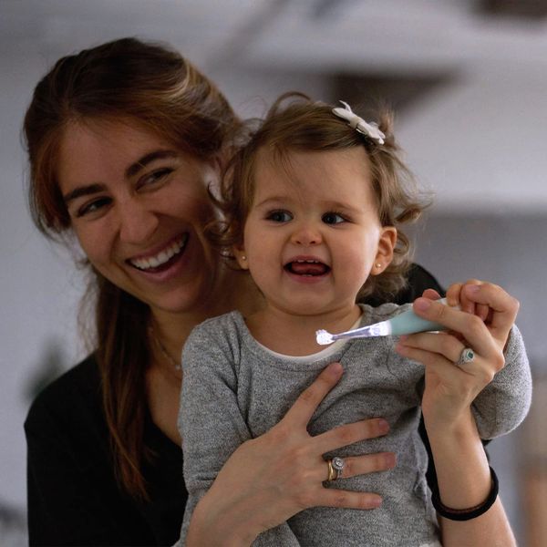 When To Introduce A Toothbrush To Your Baby’s Routine