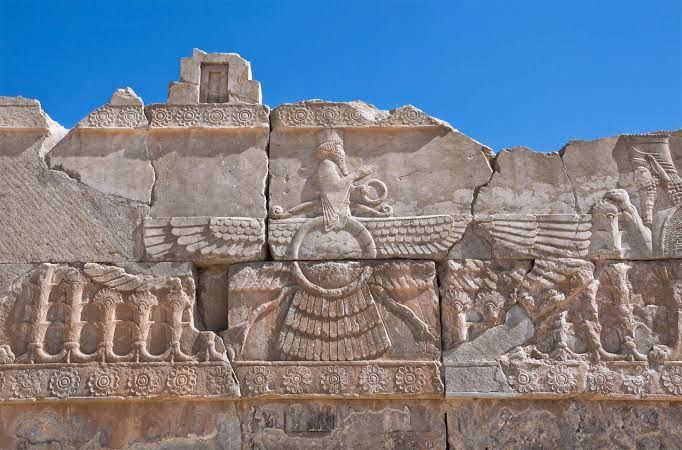 E035. In luce celatum IV: The Edited God