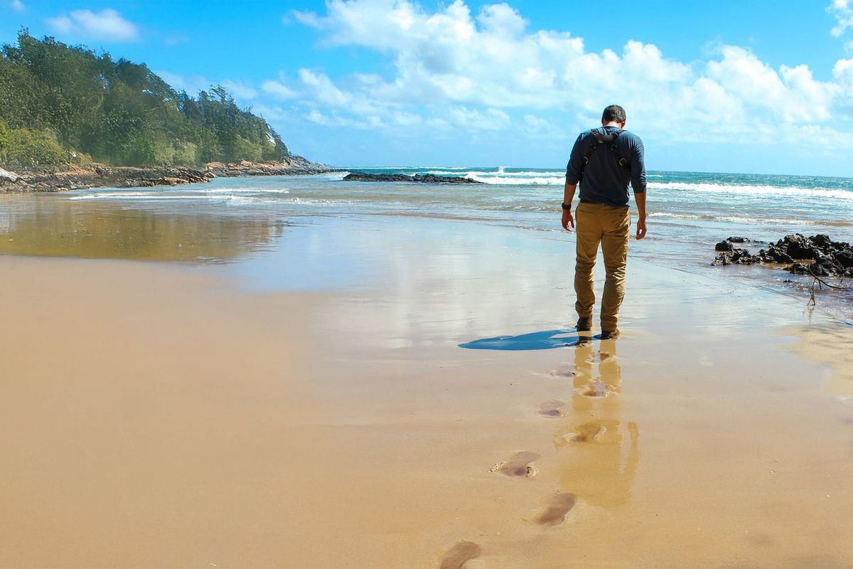 Solo vs. Group Travel