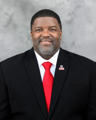 Antonio C Davis