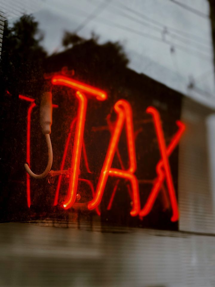 Ken Henry tells Treasurer to get going on tax reform