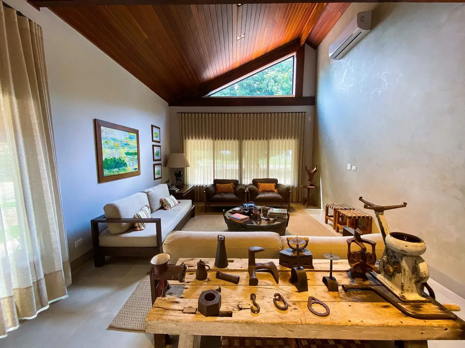 Hotel Fazenda Baía das Pedras, Pantanal, Brazil — lodge interior