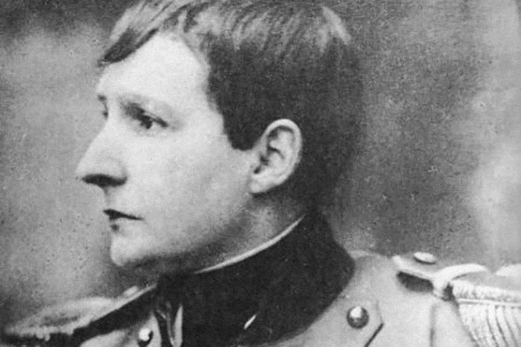 The cross-dressing superstar of 19th century France