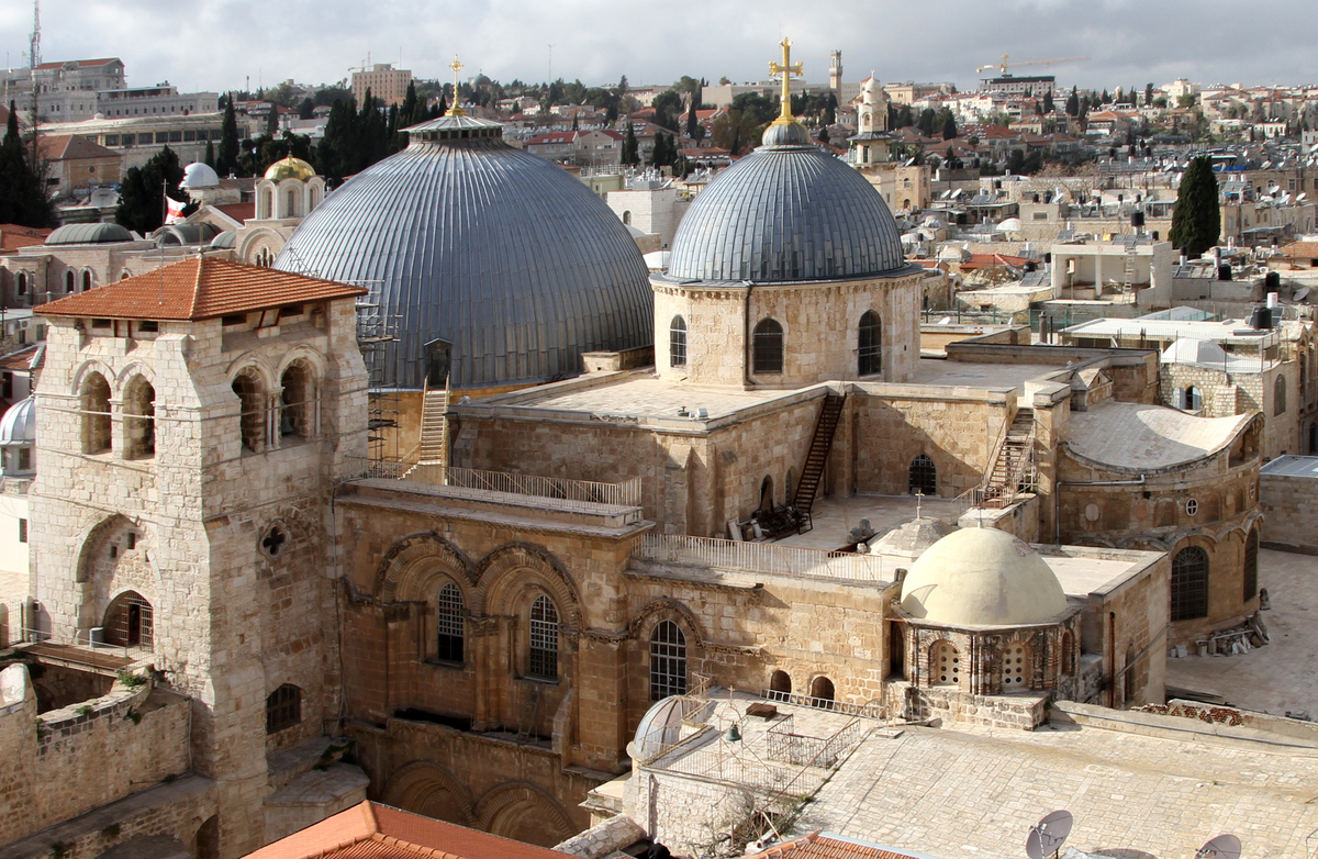 Muslim families hold the keys to Jerusalem's famous church