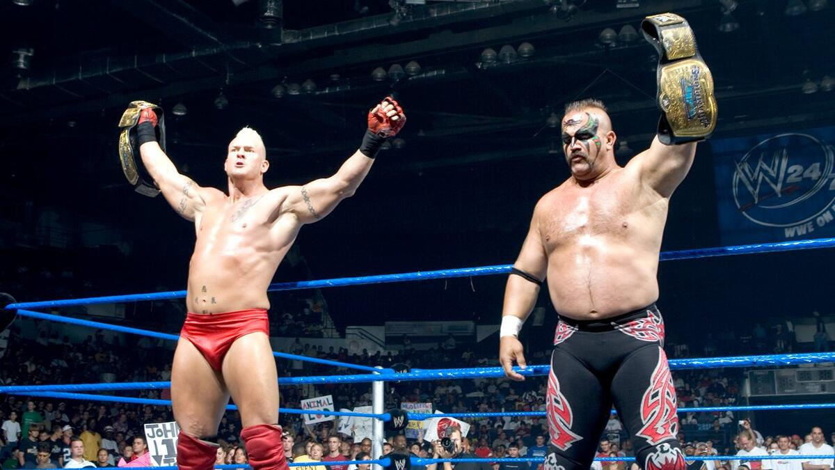 Former pro wrestler says he is happy working at Walmart
