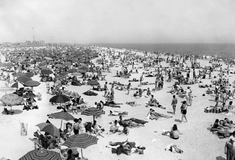 The heat wave that got the US to legalize wearing shorts