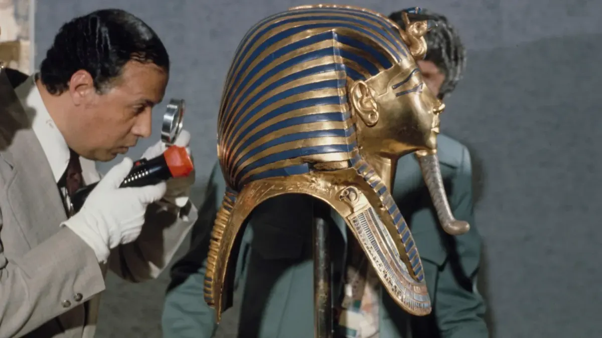 King Tut was buried with 140 pairs of immense underwear