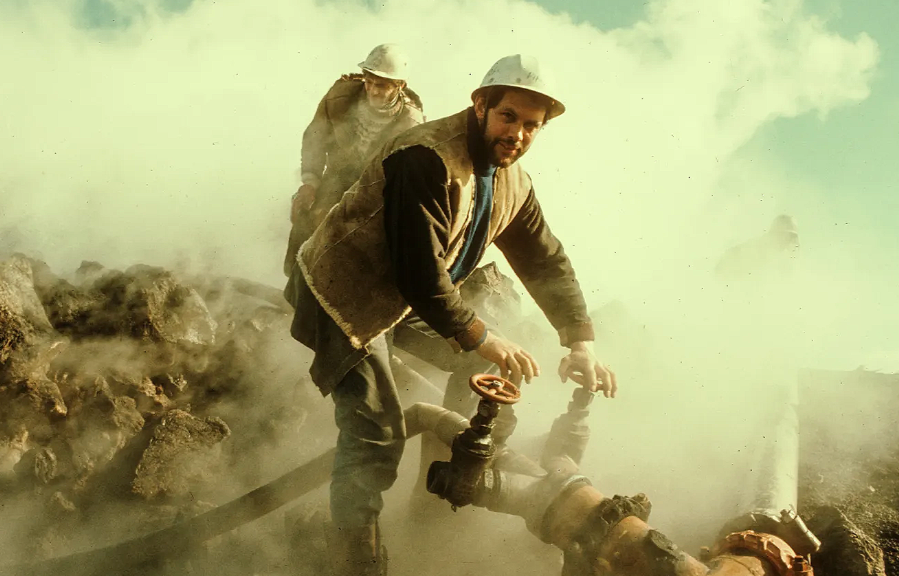 In 1973 Icelanders fought a volcano — and won