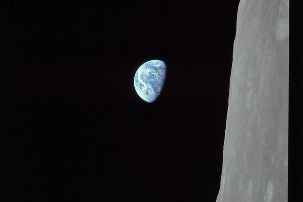 Who actually took the famous Earthrise photo?
