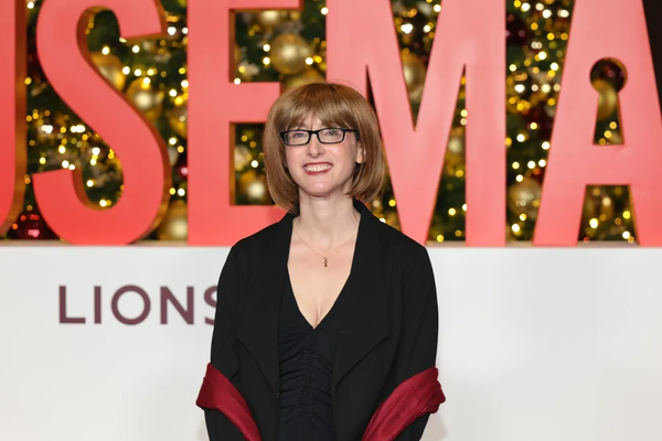 The author of a popular thriller is a Harvard-trained brain doctor