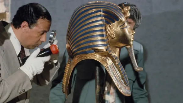 King Tut was buried with 140 pairs of immense underwear