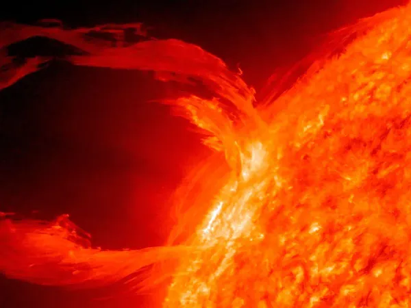 How the weather in space caused a 16-minute train delay in 1848