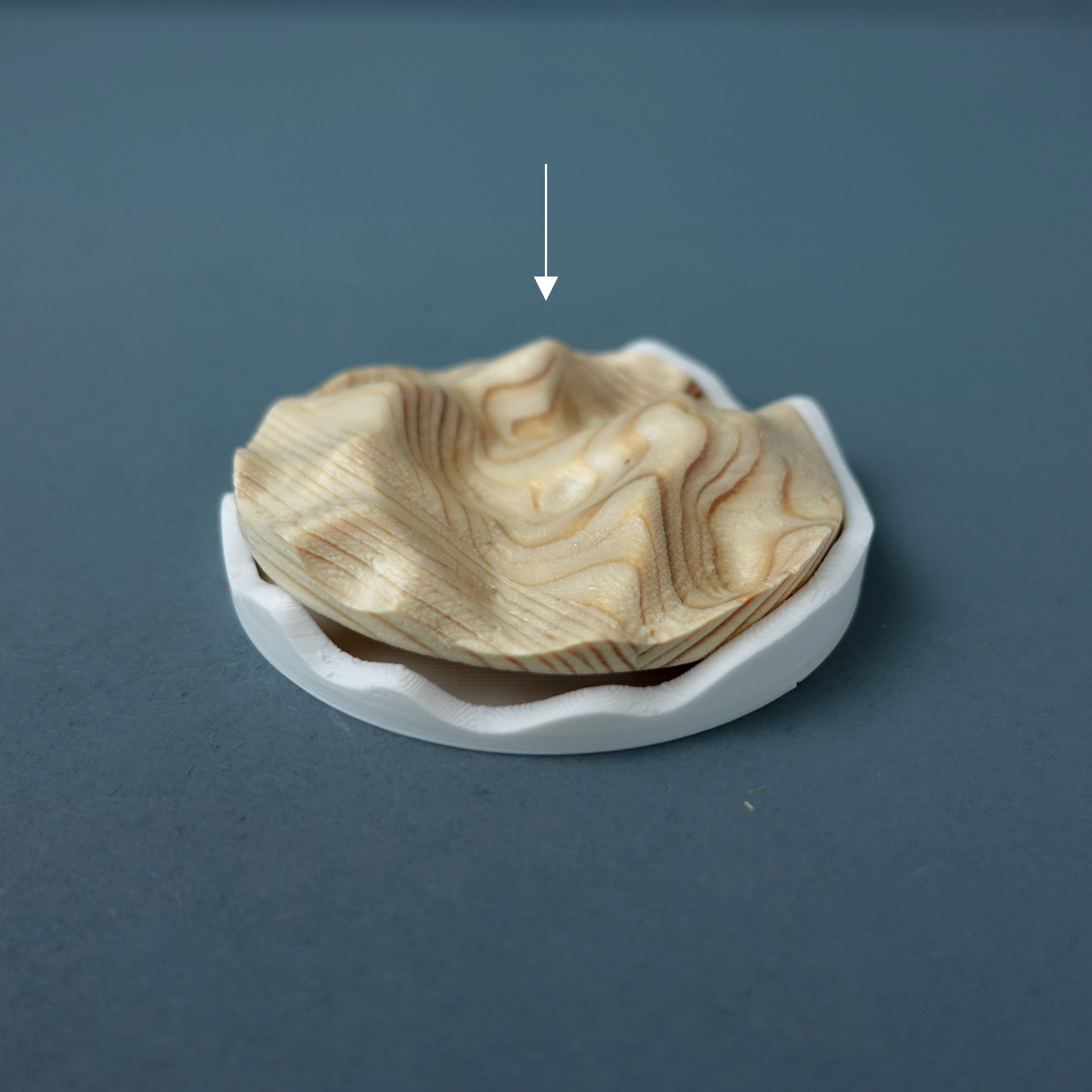 Insert the inlay into the lid