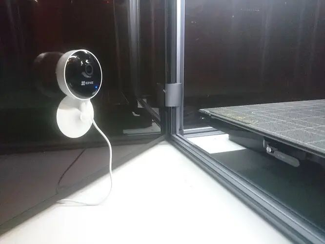 External camera setup for 3D printer monitoring, used for fail detection and time-lapse recording.