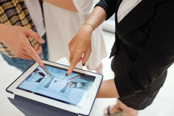 ¿Cómo puedo empezar a digitalizar mi trabajo como agente inmobiliario? [7 Herramientas indispensables]