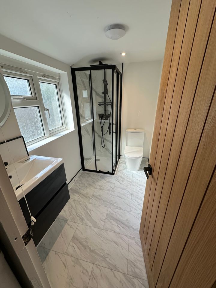 Ipswich Shower room.