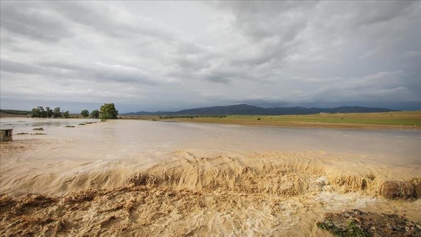 Flash floods and violent storms strike central and western Tunisia, Thala records 36mm in a single afternoon