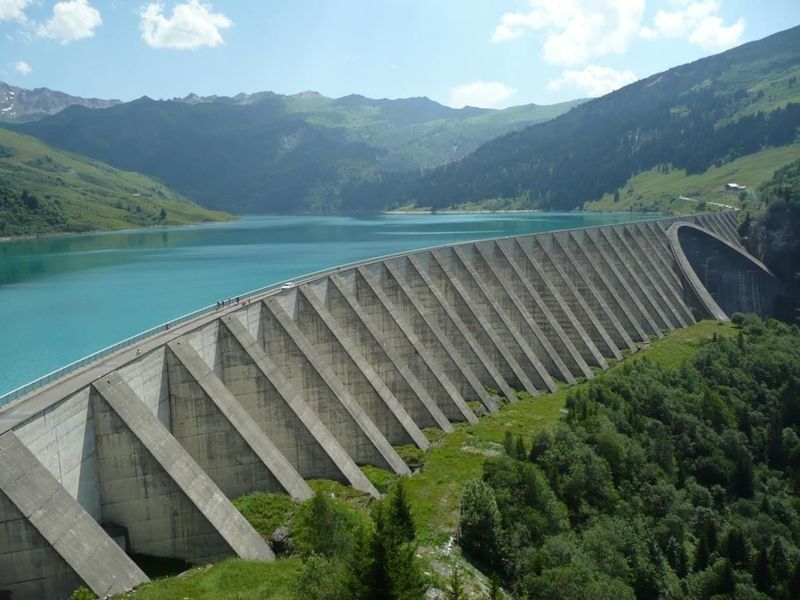 Water, floods and the farm calendar: a drier decade reshapes the north