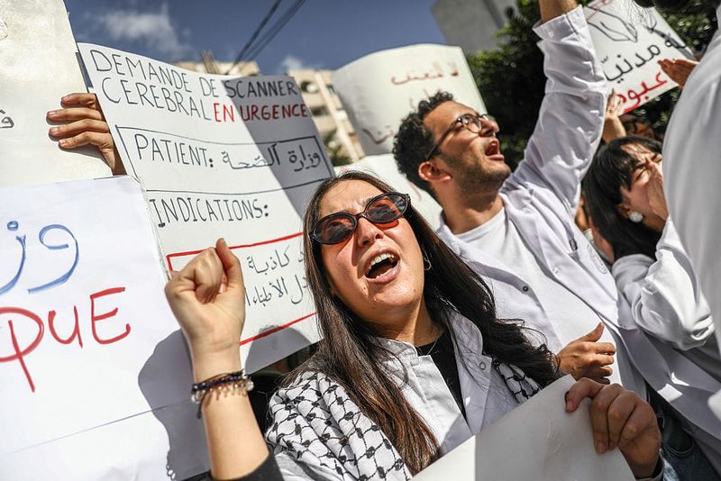 Young doctors call Monastir protest after attacks in two hospitals