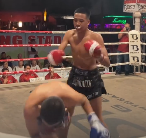 Omar "Big Mouth" Salim jagter bæltet til Total Kombat 04​