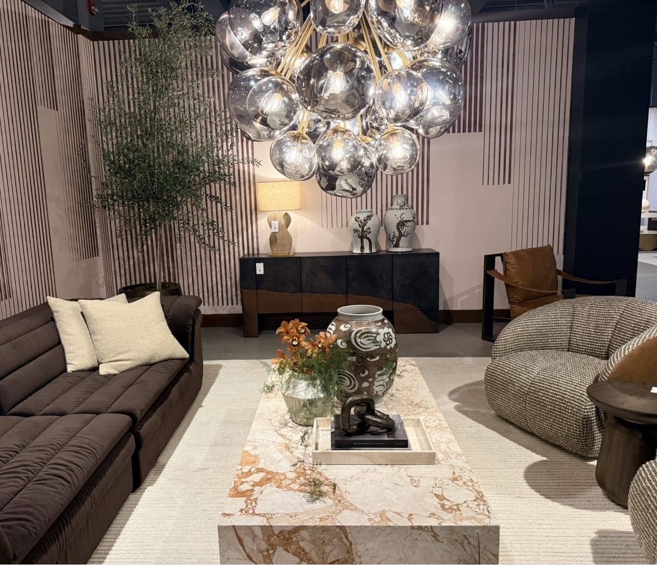 The Marble Moment: Bold, Colorful, and Unapologetically Natural