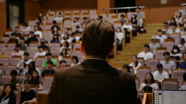 D-90, 하반기 취업을 위한 무료 특강 개최