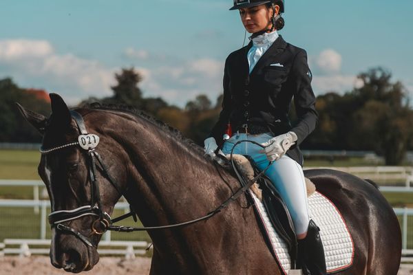 How to Keep Your Show Clothes Clean at Horse Shows