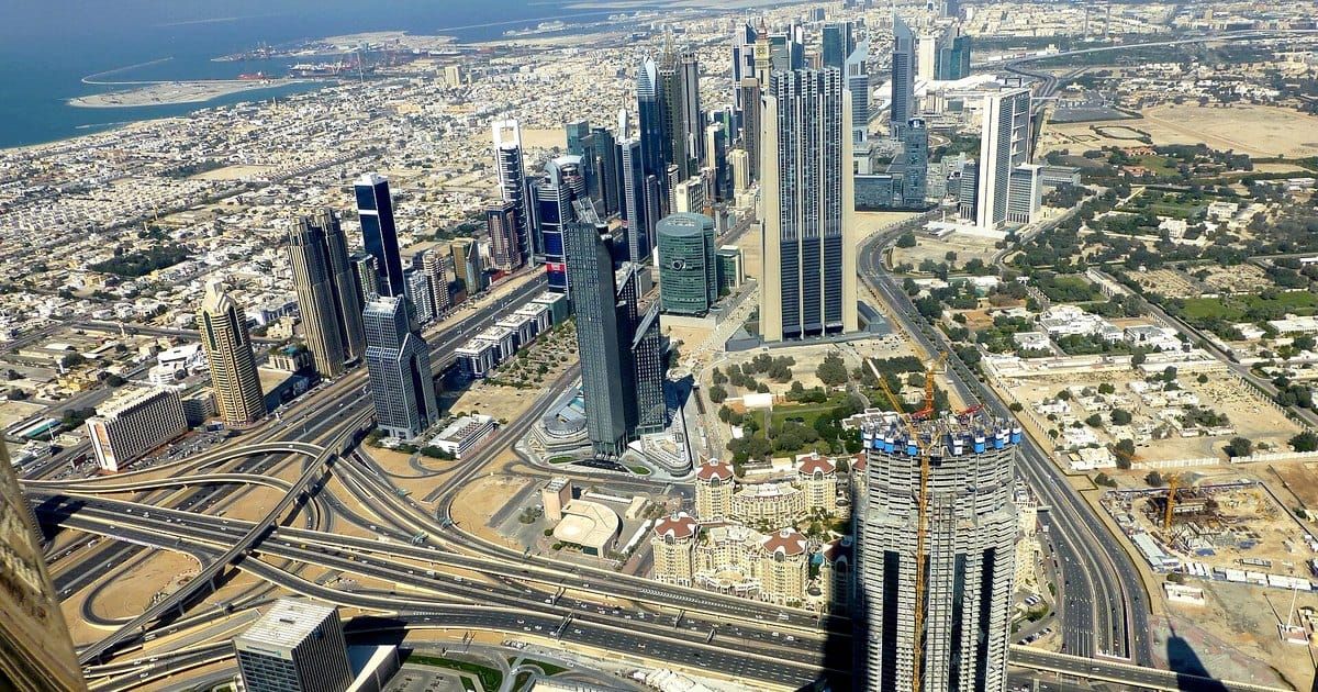 Visado de trabajo en Dubái: cómo funciona el permiso de empleo