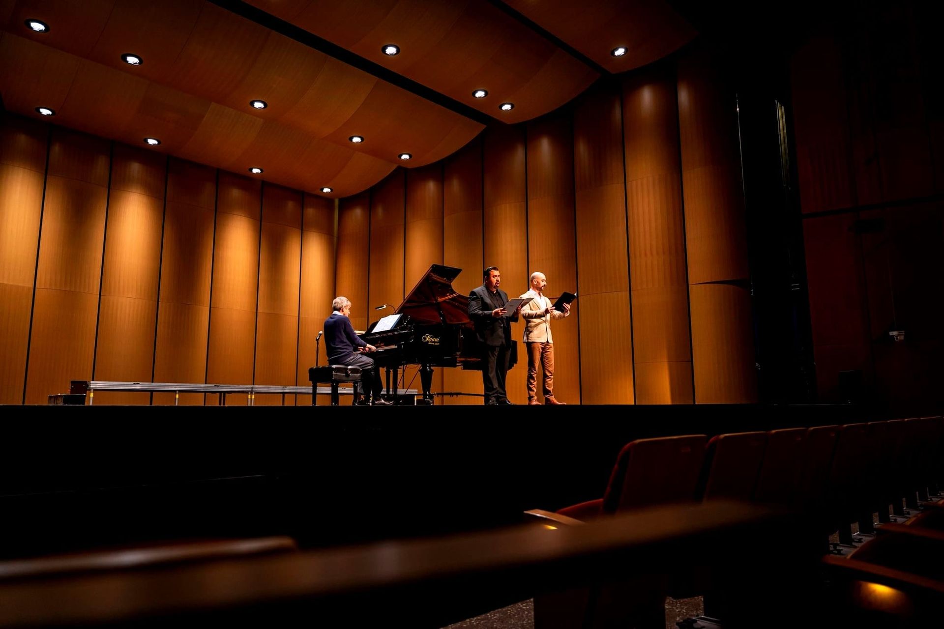 LVAC goes to the opera