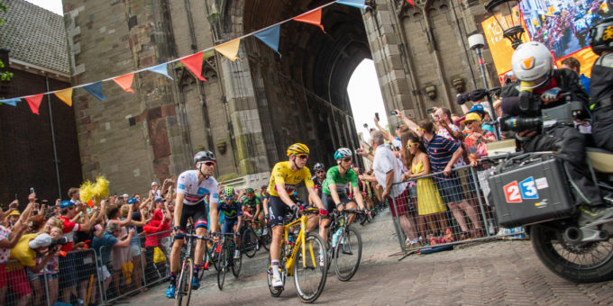 comm538_1200x600_cycling3