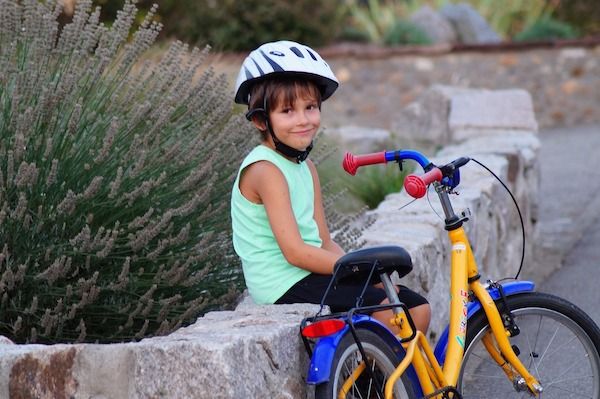 enfant-velo-echange-de-maison