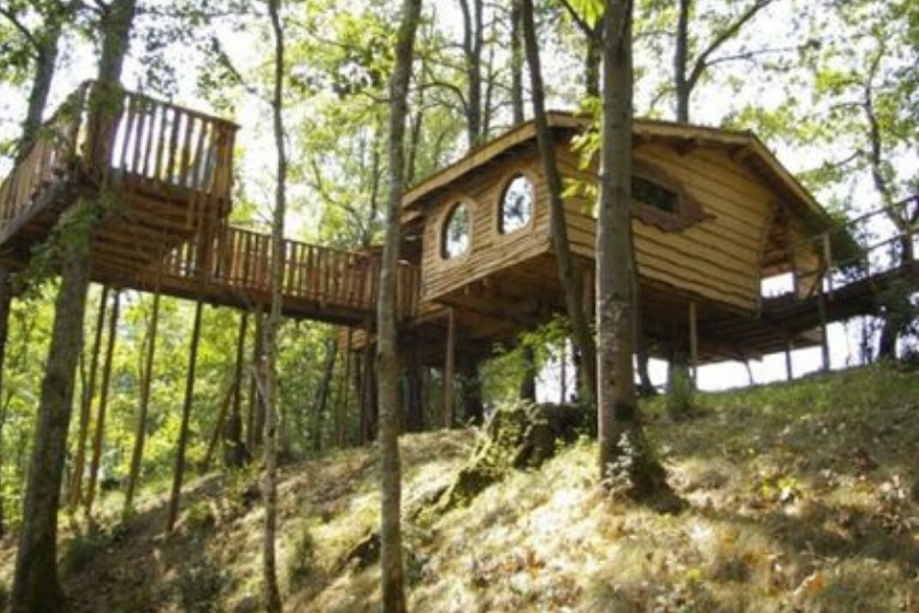 Maison-insolite-France-Hautes-Pyrenees