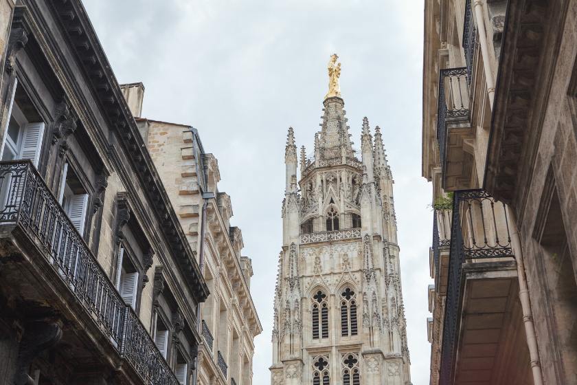 Decouvrir-Bordeaux-La-tour-Pey-Berland