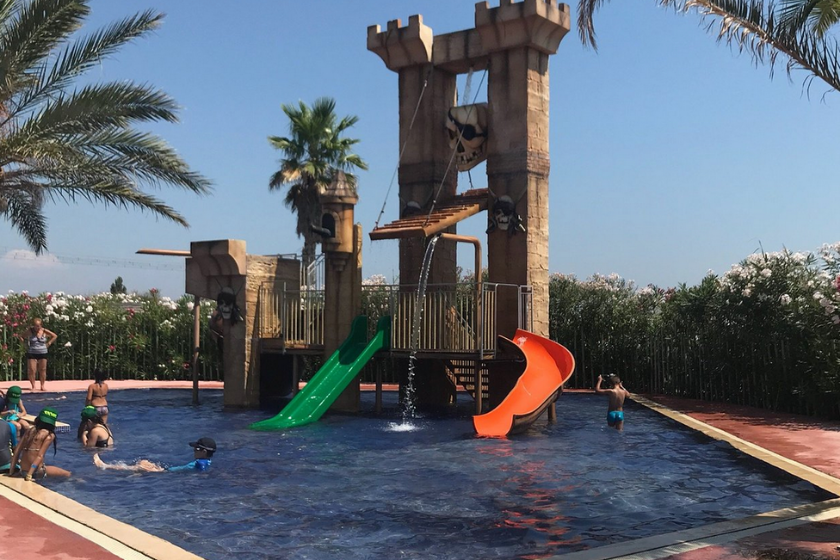 que faire à sète en famille pirateland