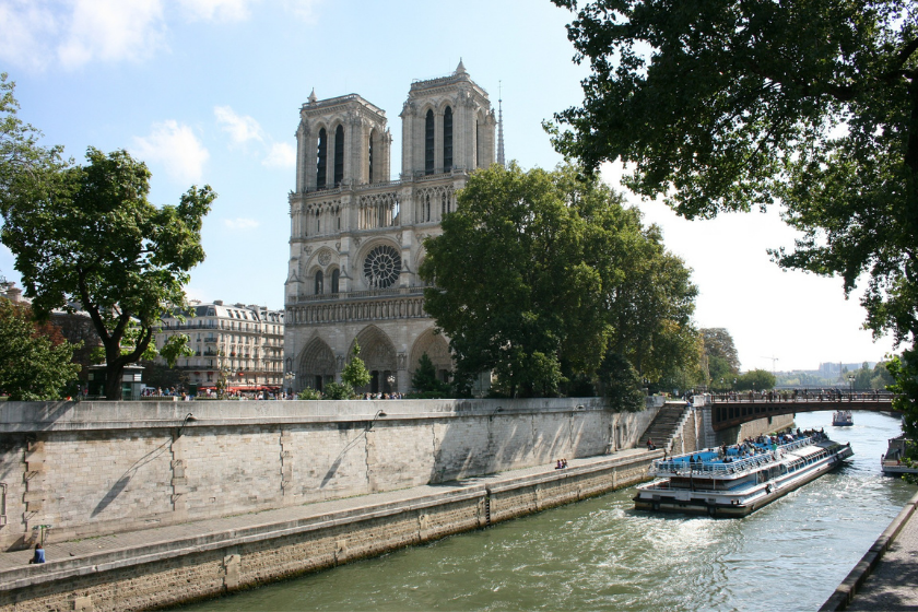 activités pour visiter Paris en famille La croisière sur la Seine