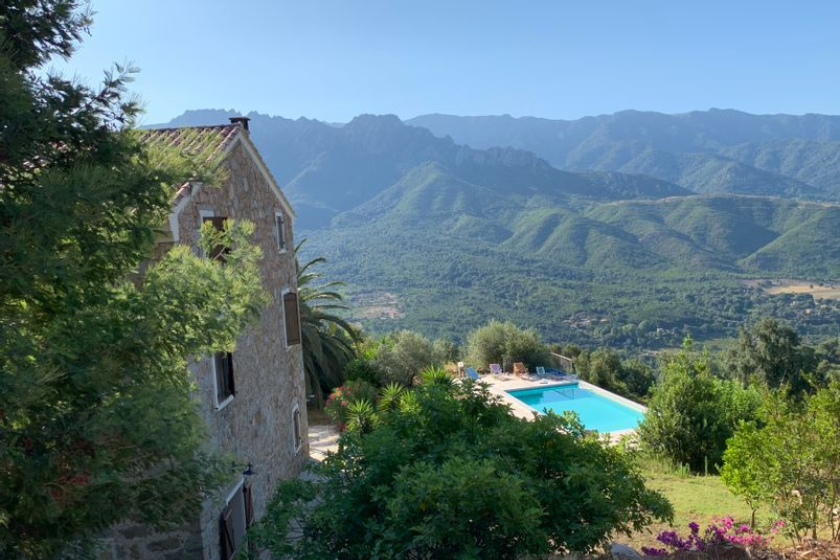 Partir en Corse pas cher adopter l'échanger de maisons