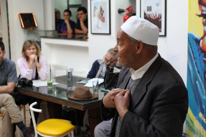 Activités insolites Marrakech ecouter un conte des mille et une nuits au Café clock