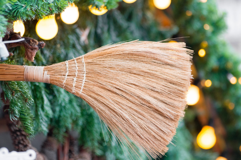 Les plus belles traditions de Noël dans le monde Norvège balais cachés
