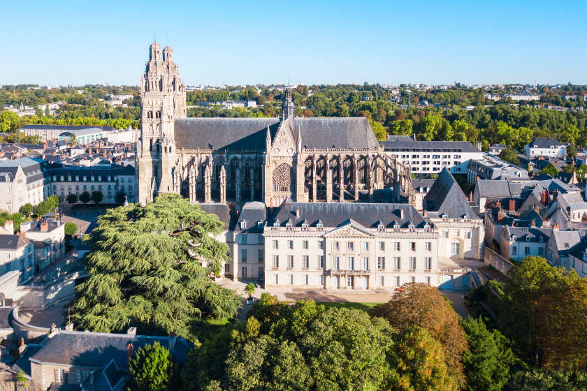 Classement des plus belles villes de France Tours