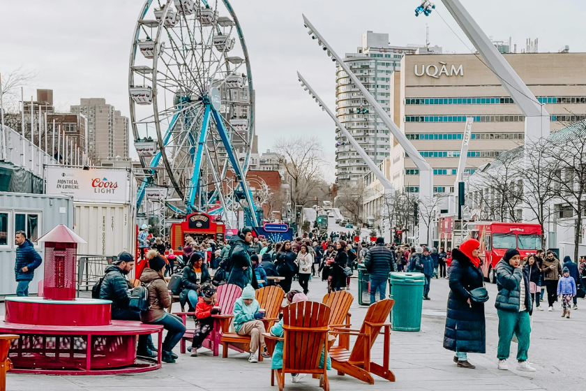 Igloofest à Montréal se déroule au Vieux-Port près de la Grande Roue