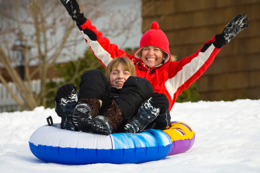 Il est possible de glisser sur des tubes géants