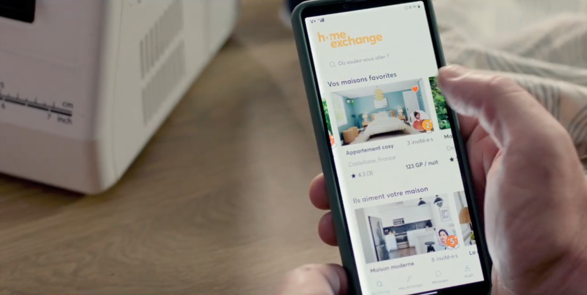 Eric explique le concept de l'échange de maisons sur HomeExchange